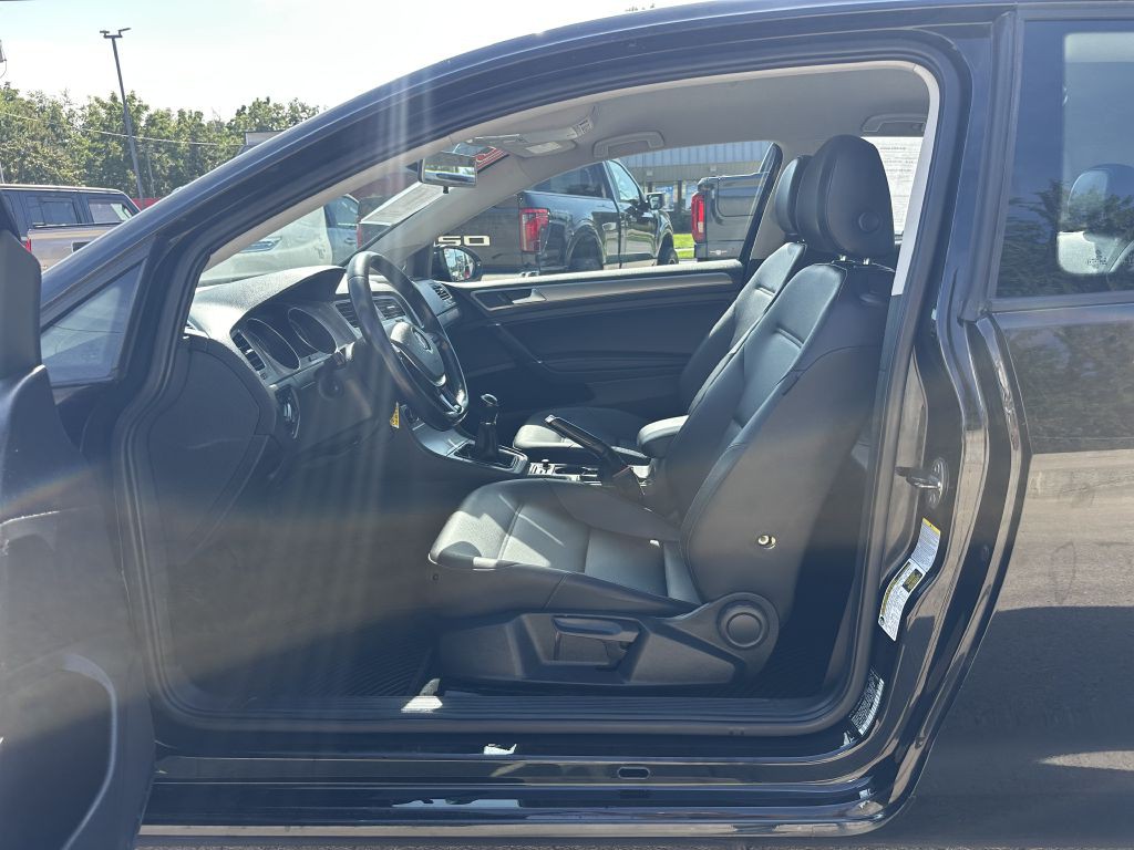 2015 Volkswagen Golf Image 9