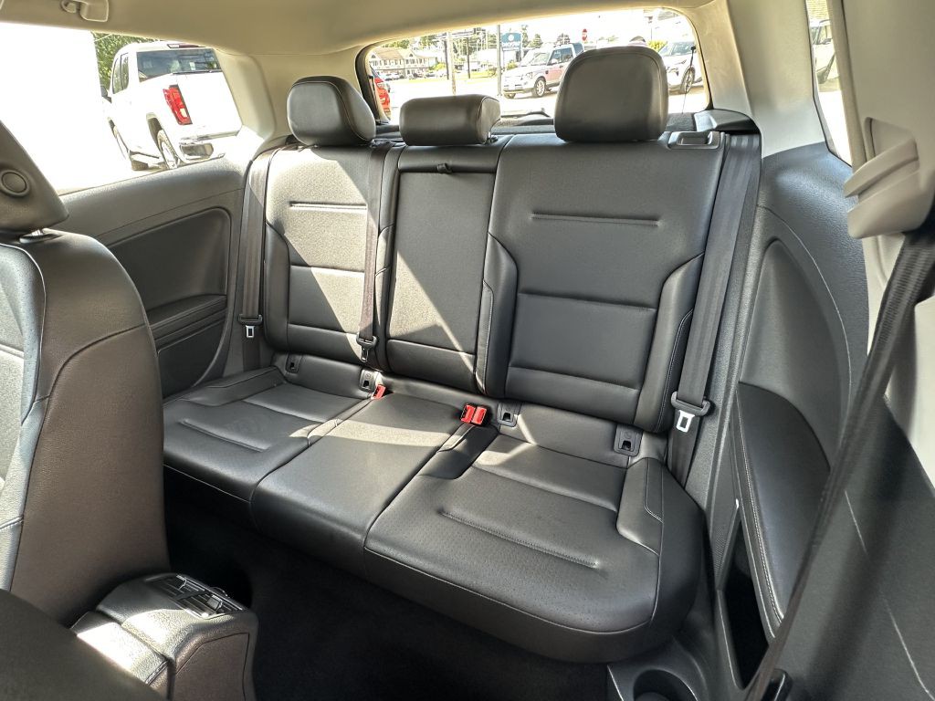 2015 Volkswagen Golf Image 10