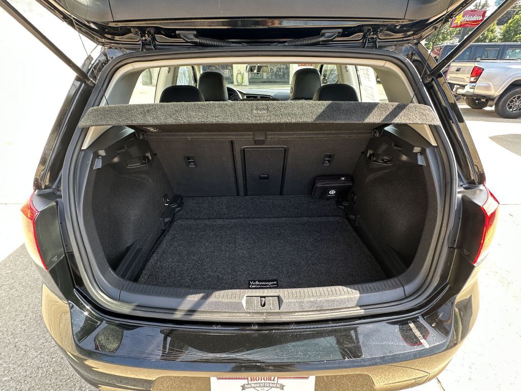 2015 Volkswagen Golf Image 12