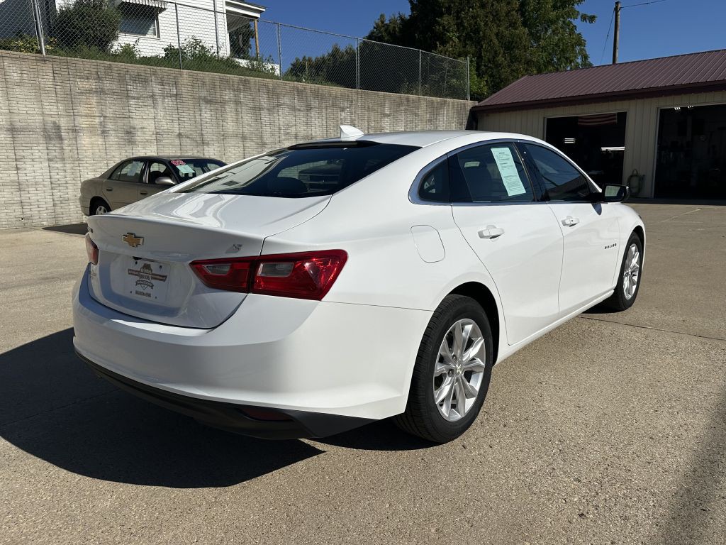 2023 Chevrolet Malibu Image 2