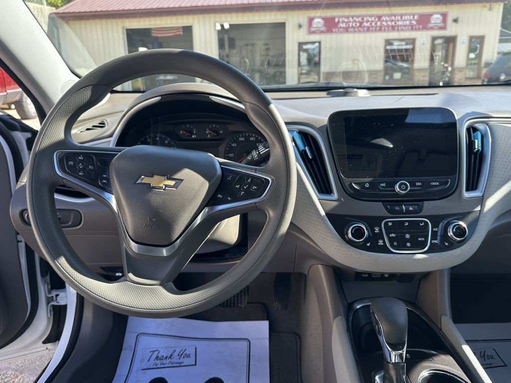 2023 Chevrolet Malibu Image 11