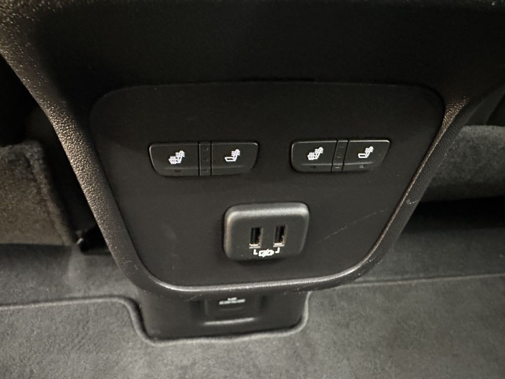 2019 Chevrolet Equinox Image 12