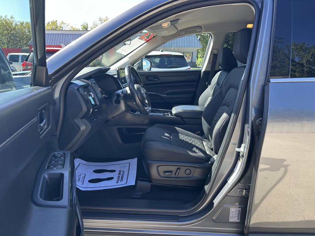 2023 Nissan Pathfinder Image 9