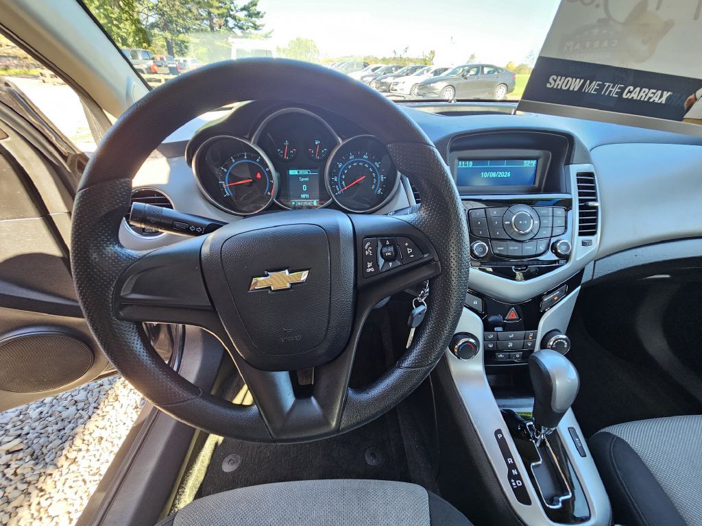 2014 Chevrolet Cruze Image 5