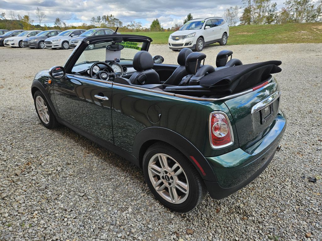 2011 MINI Cooper Image 2