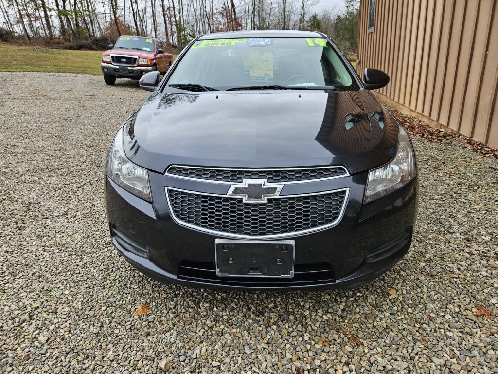 2014 Chevrolet Cruze Image 2