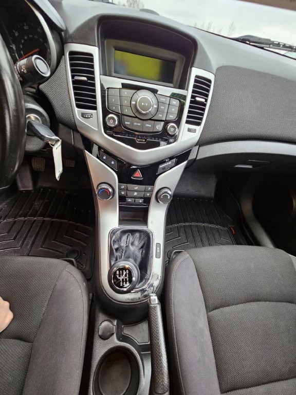 2014 Chevrolet Cruze Image 11