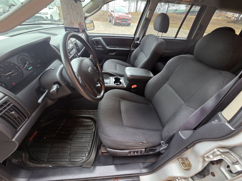 2004 Jeep Grand Cherokee Image 7