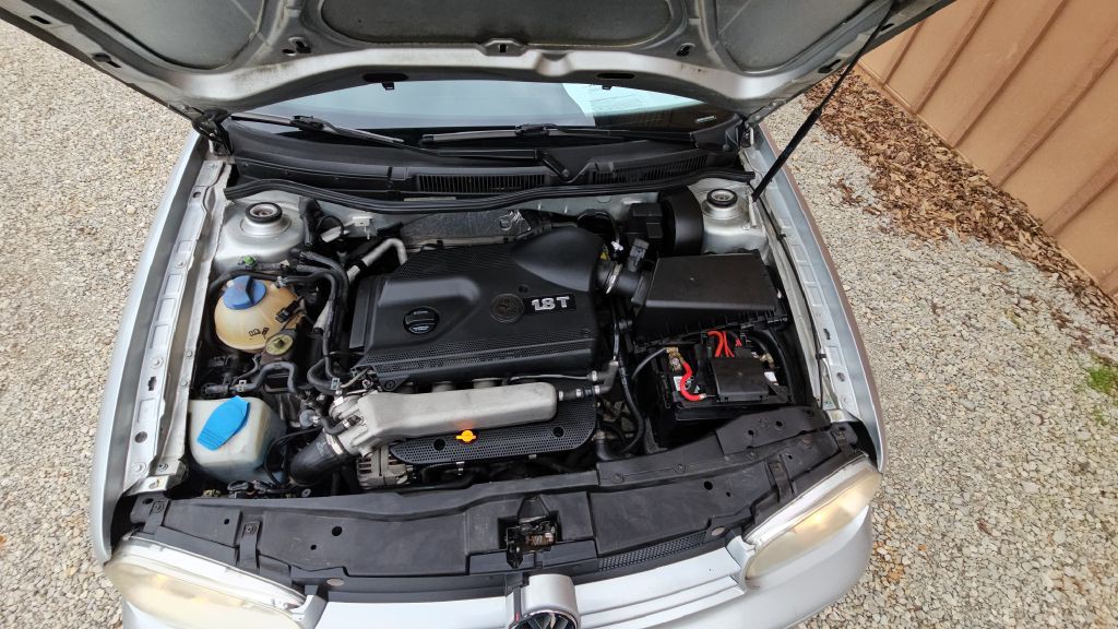 2003 Volkswagen Golf Image 13