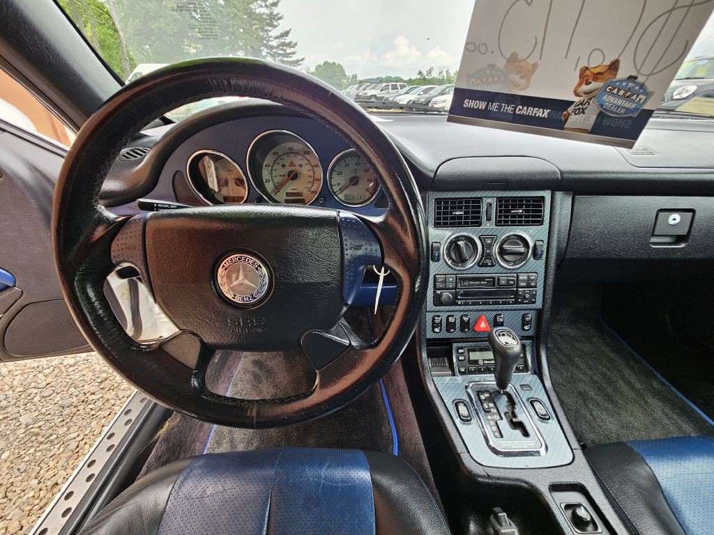 1998 Mercedes-Benz SLK-Class Image 10