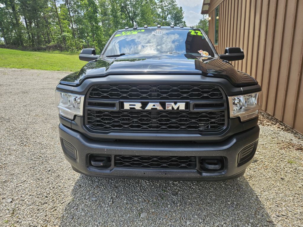 2022 RAM 3500 Image 2
