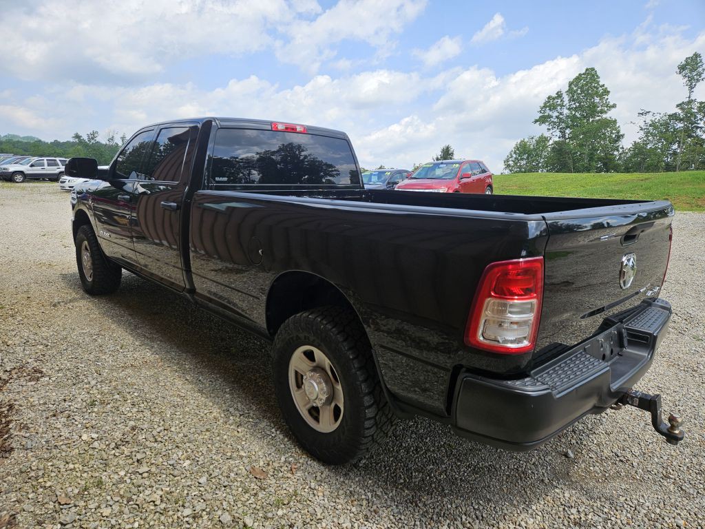 2022 RAM 3500 Image 4