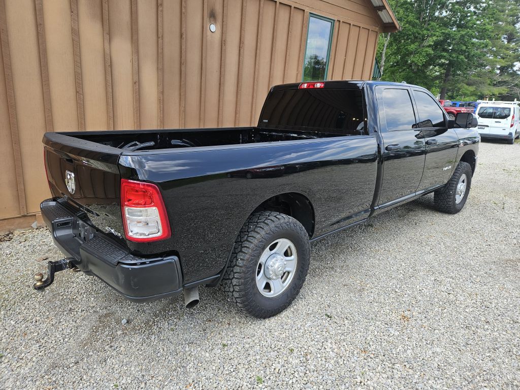 2022 RAM 3500 Image 6