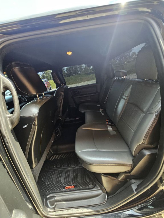 2022 RAM 3500 Image 15