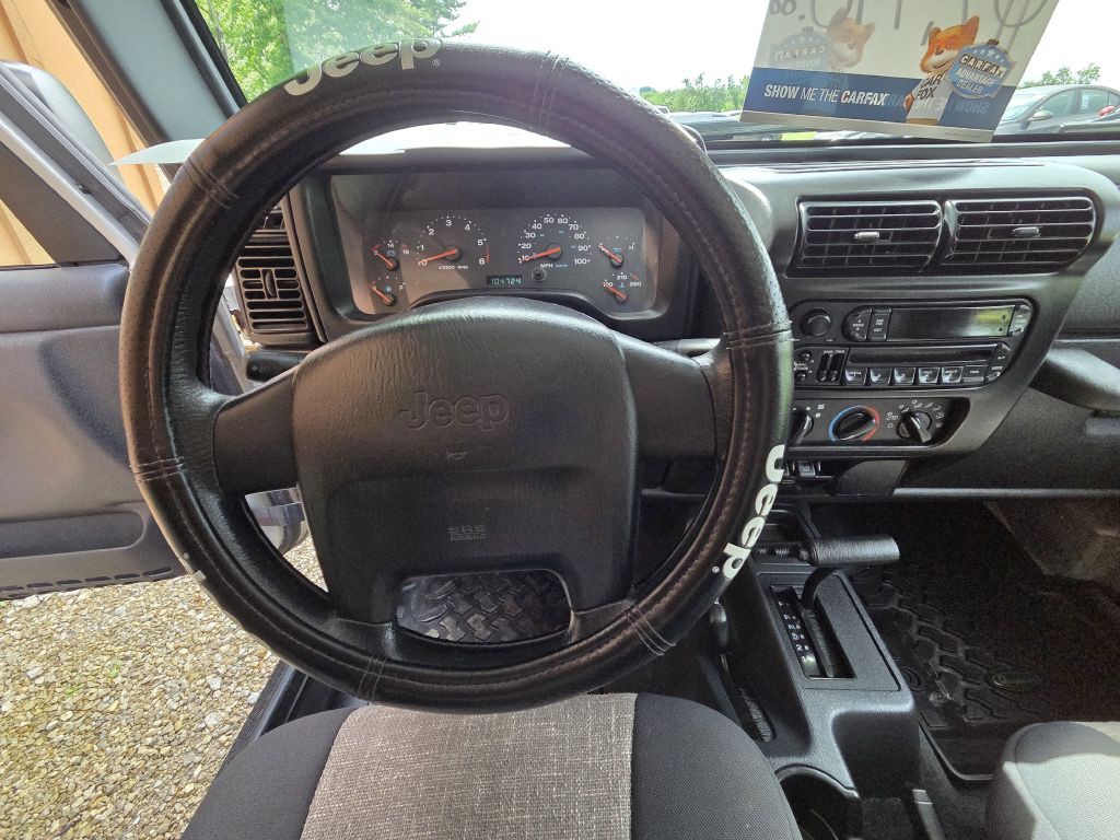 2004 Jeep Wrangler Image 12
