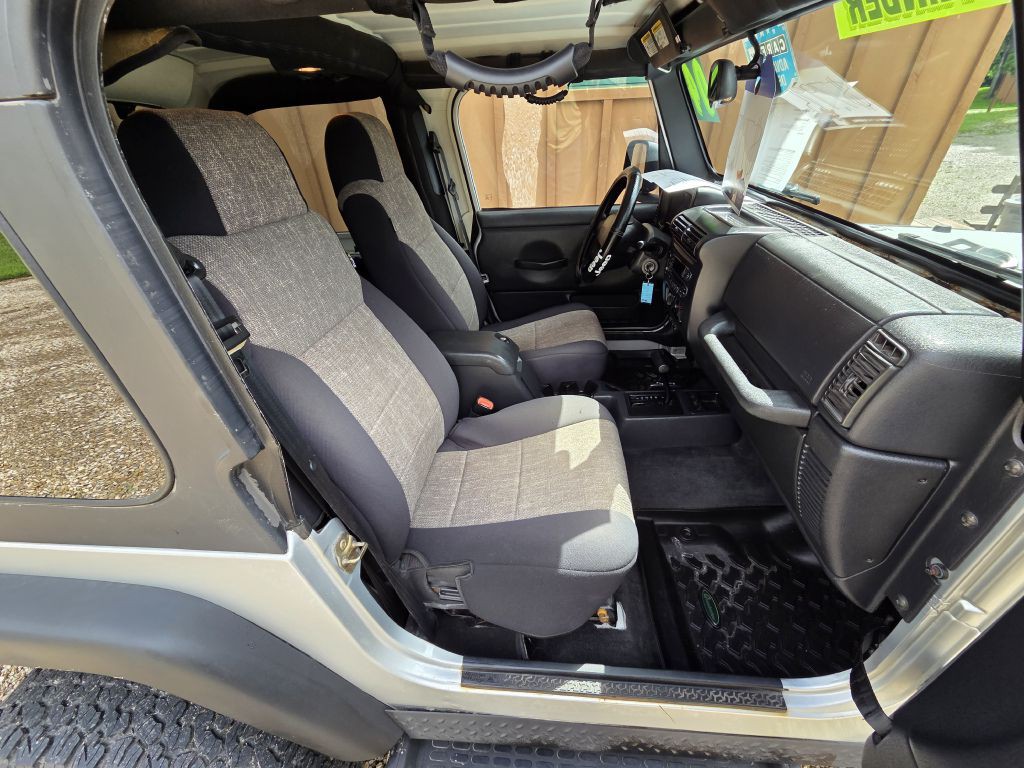 2004 Jeep Wrangler Image 15