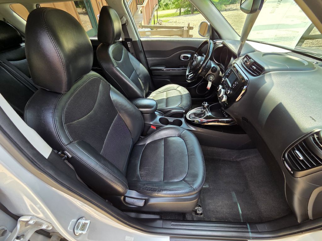 2016 Kia Soul Image 14
