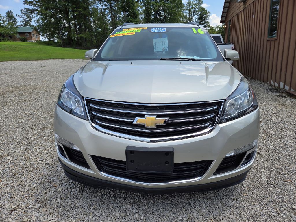 2016 Chevrolet Traverse Image 2