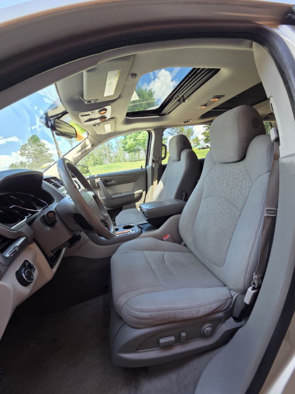 2014 GMC Acadia Image 7