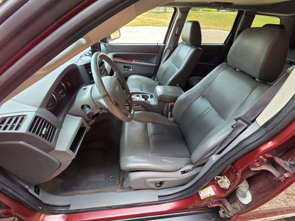 2007 Jeep Grand Cherokee Image 8