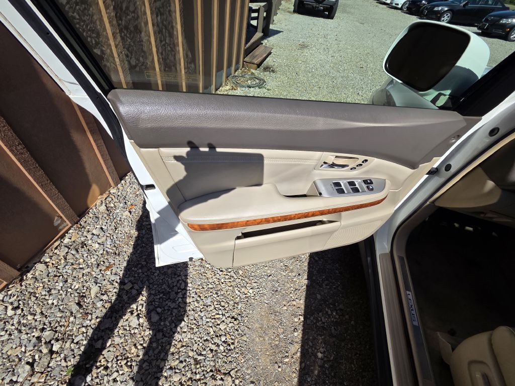 2004 Lexus RX Image 11