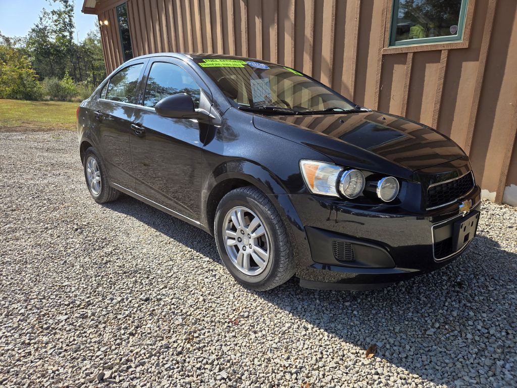 2015 Chevrolet Sonic Image 1