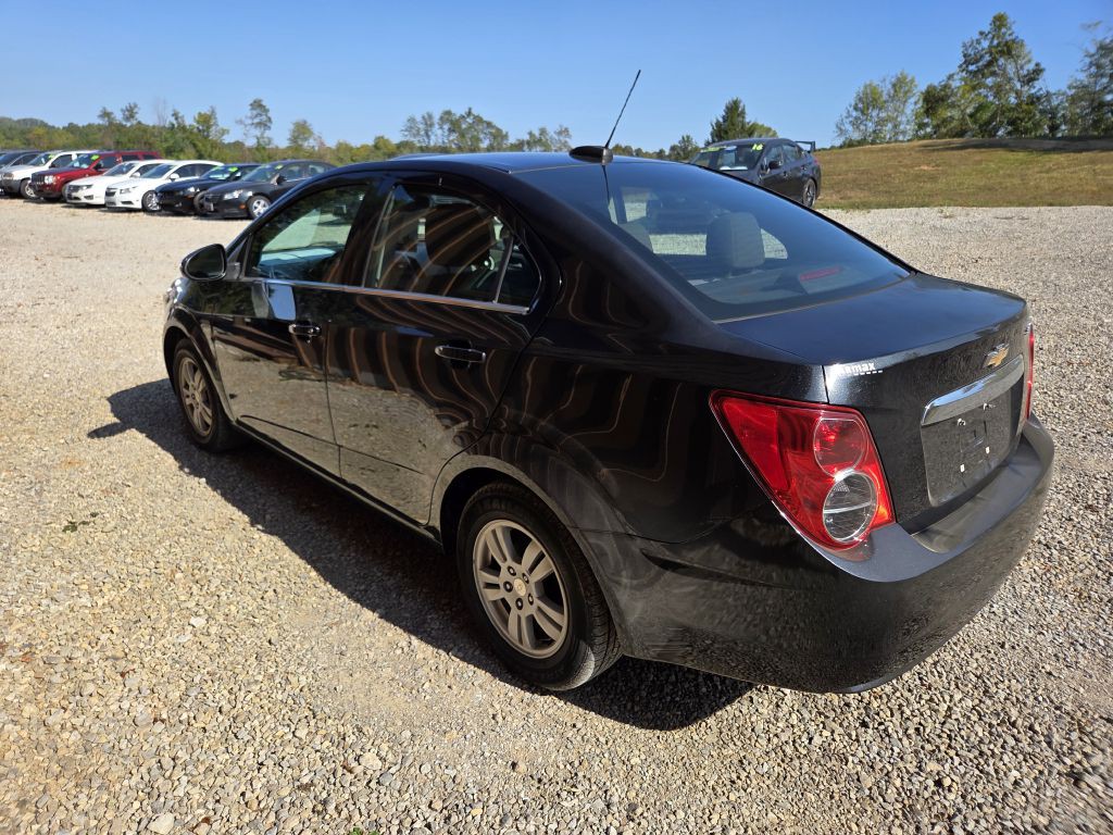 2015 Chevrolet Sonic Image 4