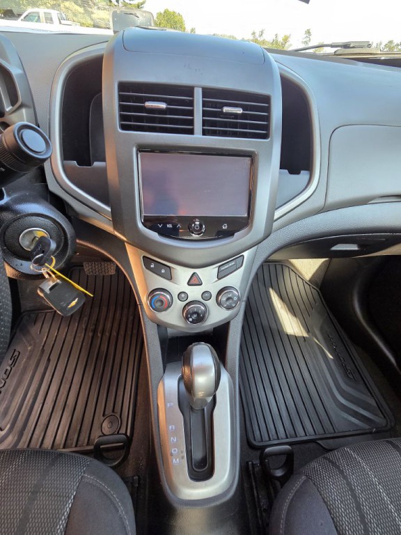 2015 Chevrolet Sonic Image 9