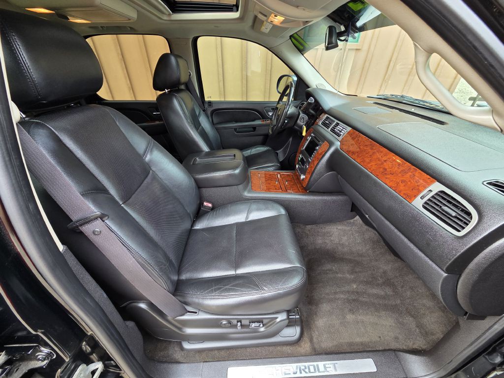 2011 Chevrolet Tahoe Image 14