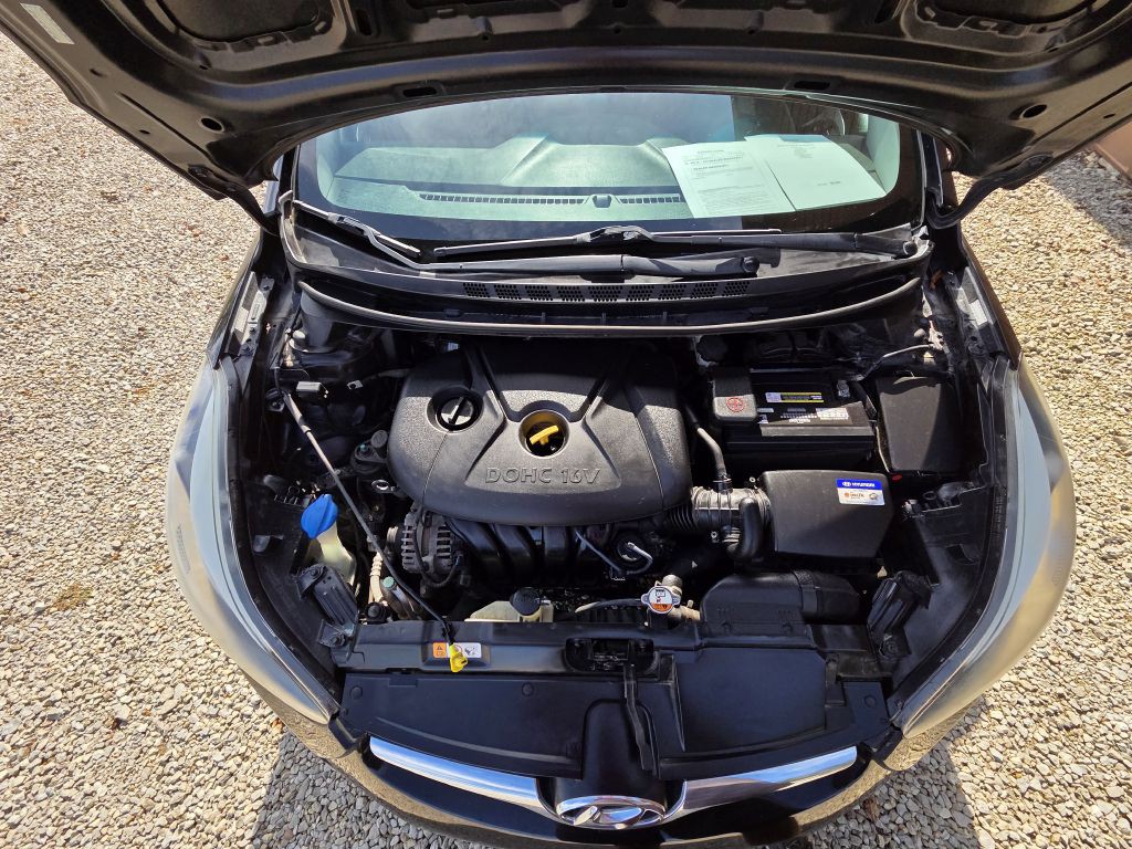 2016 Hyundai Elantra Image 12