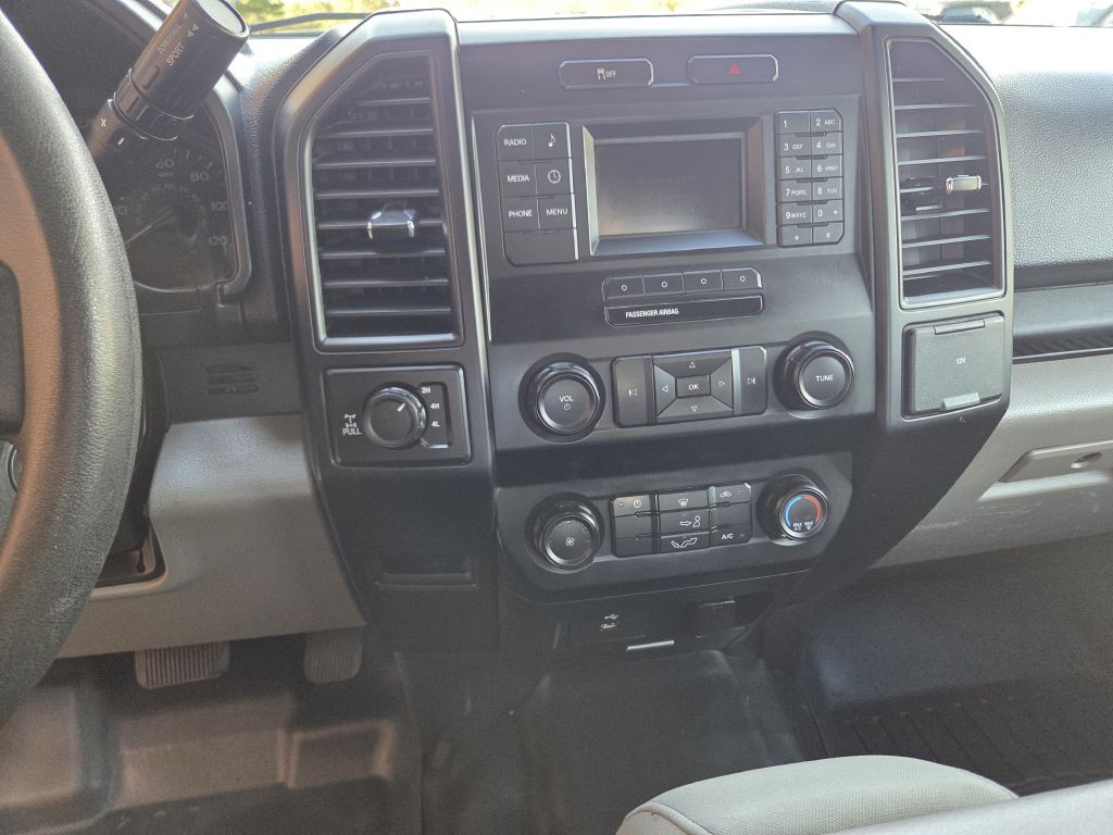 2017 Ford F-150 Image 12