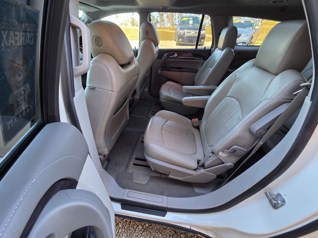 2015 Buick Enclave Image 12