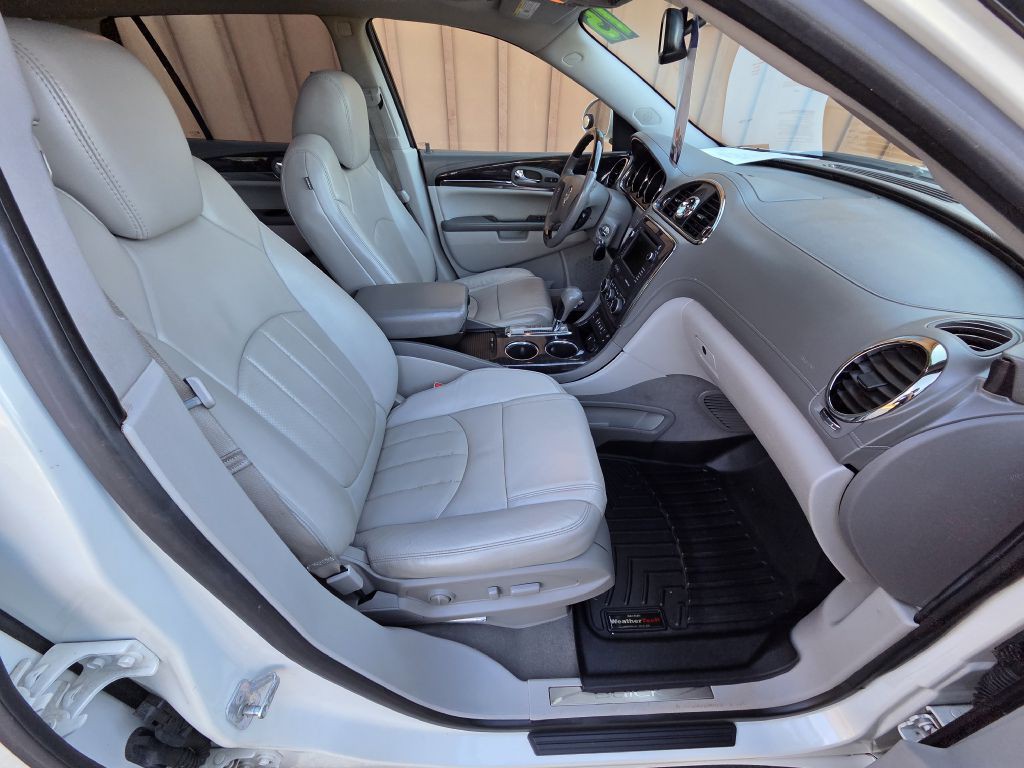 2015 Buick Enclave Image 16