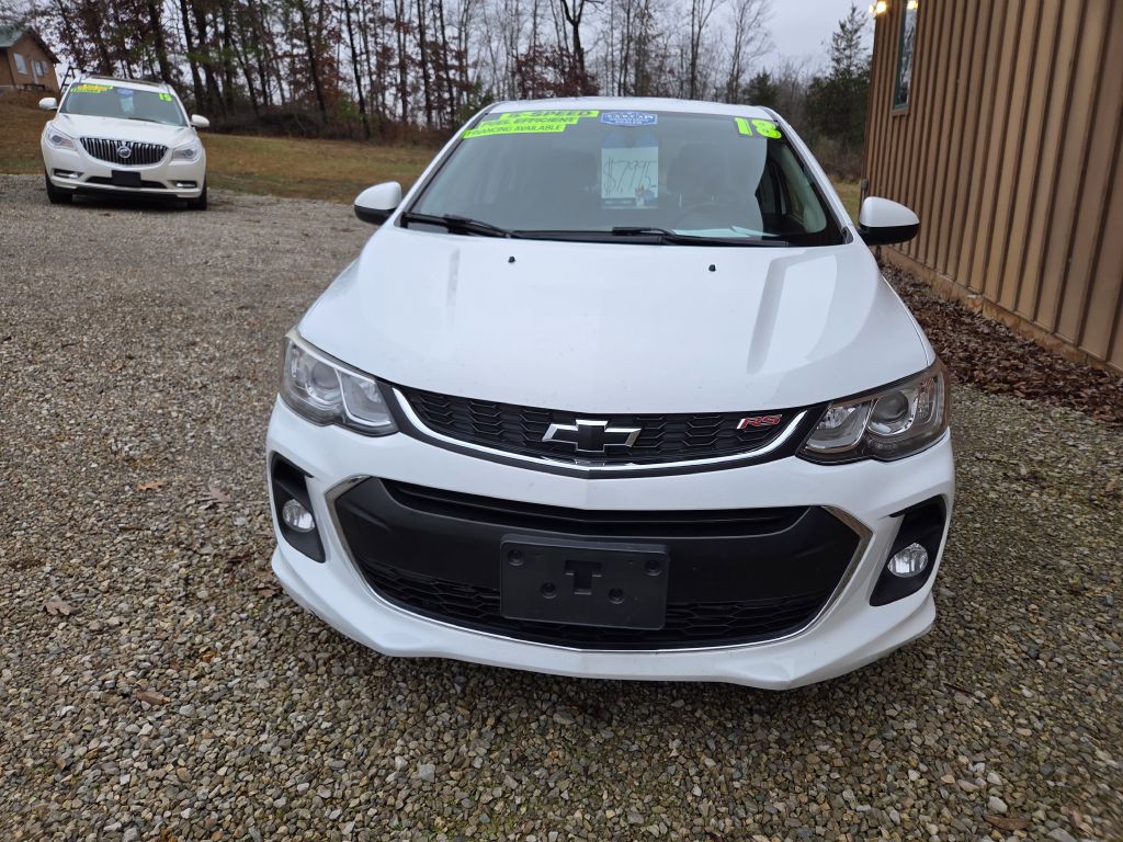 2018 Chevrolet Sonic Image 2