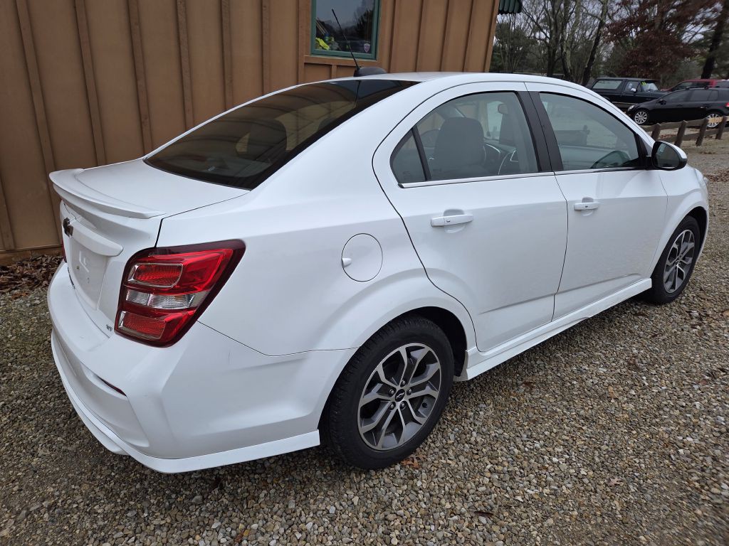 2018 Chevrolet Sonic Image 5