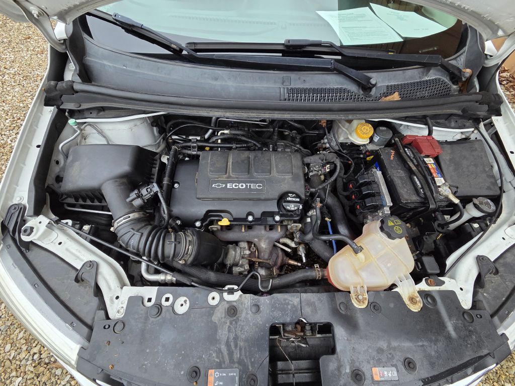 2018 Chevrolet Sonic Image 12