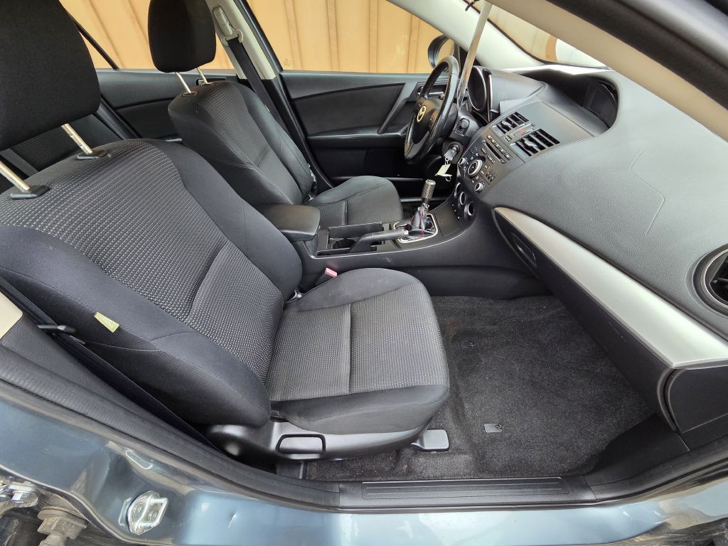 2012 Mazda Mazda3 Image 11