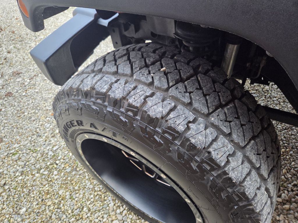 2014 Jeep Wrangler Image 9