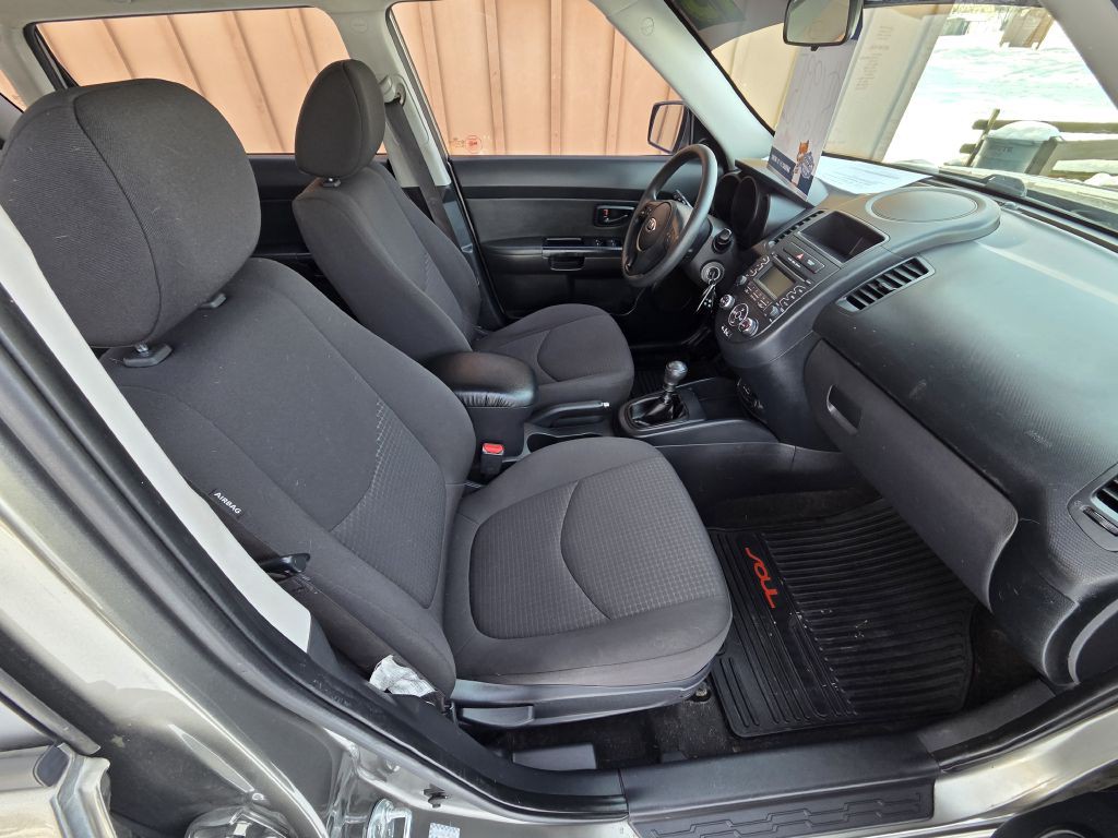 2013 Kia Soul Image 12