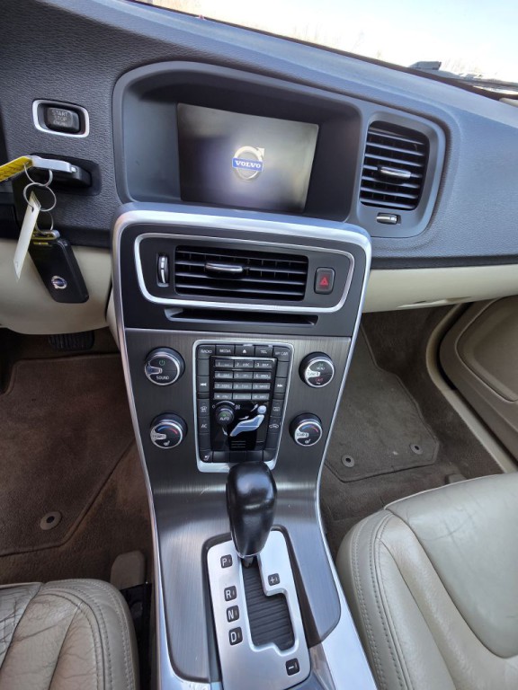 2012 Volvo S60 Image 10