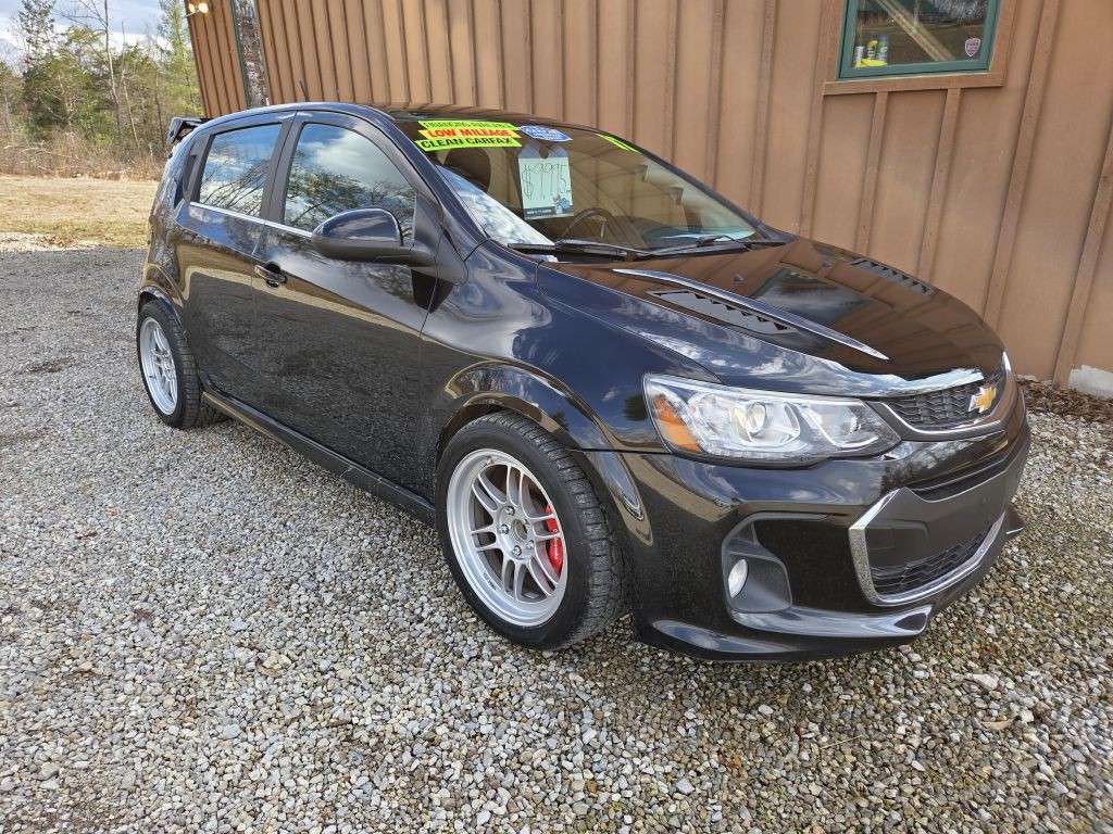 2017 Chevrolet Sonic Image 1