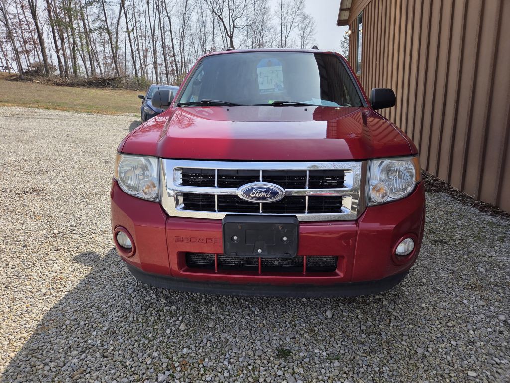 2011 Ford Escape Image 2