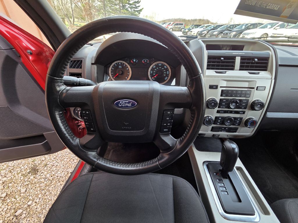 2011 Ford Escape Image 8