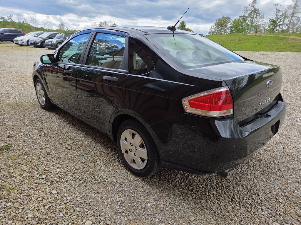 2010 Ford Focus Image 4