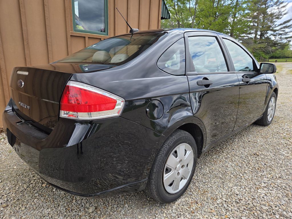 2010 Ford Focus Image 5