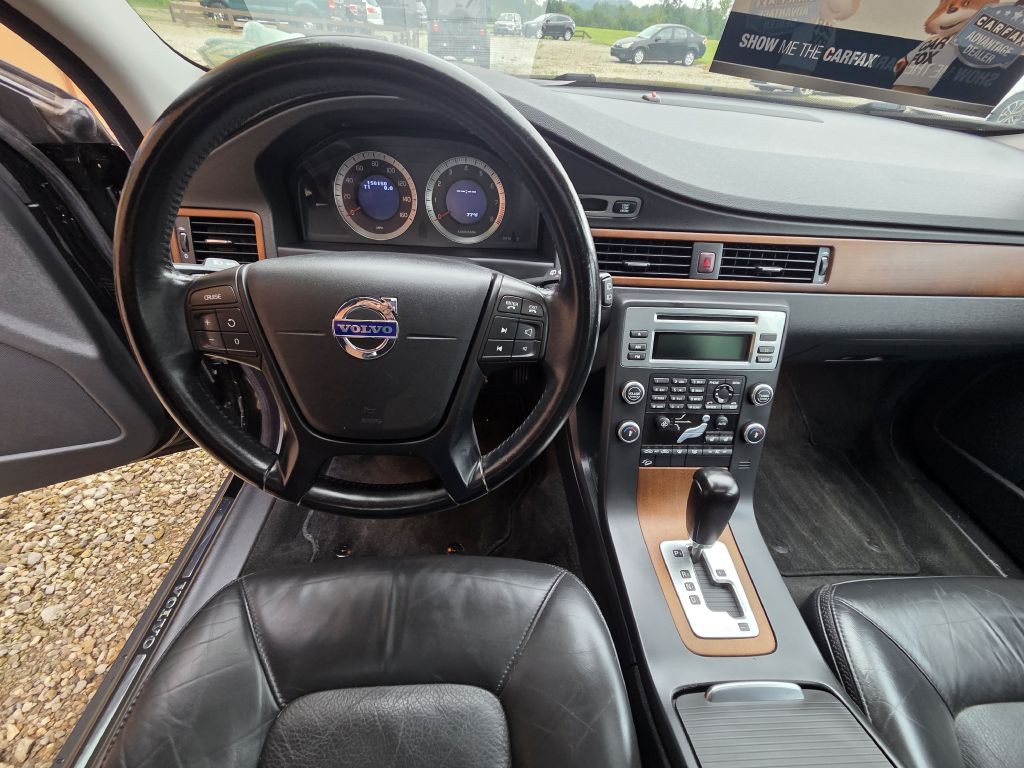 2010 Volvo XC70 Image 9