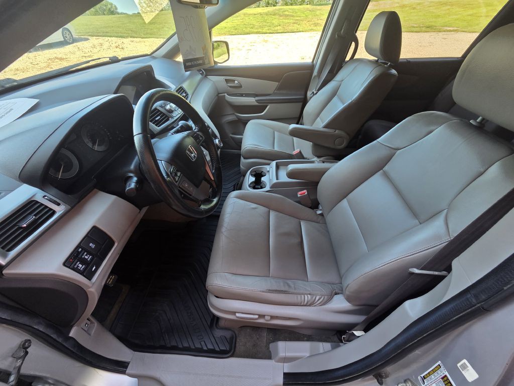 2012 Honda Odyssey Image 10