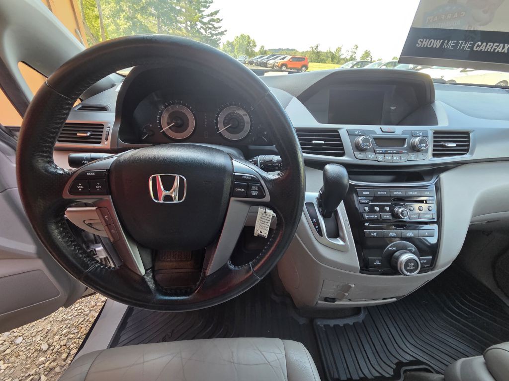 2012 Honda Odyssey Image 12