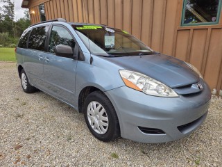 Image for 2009 Toyota Sienna CE ID: 7681934