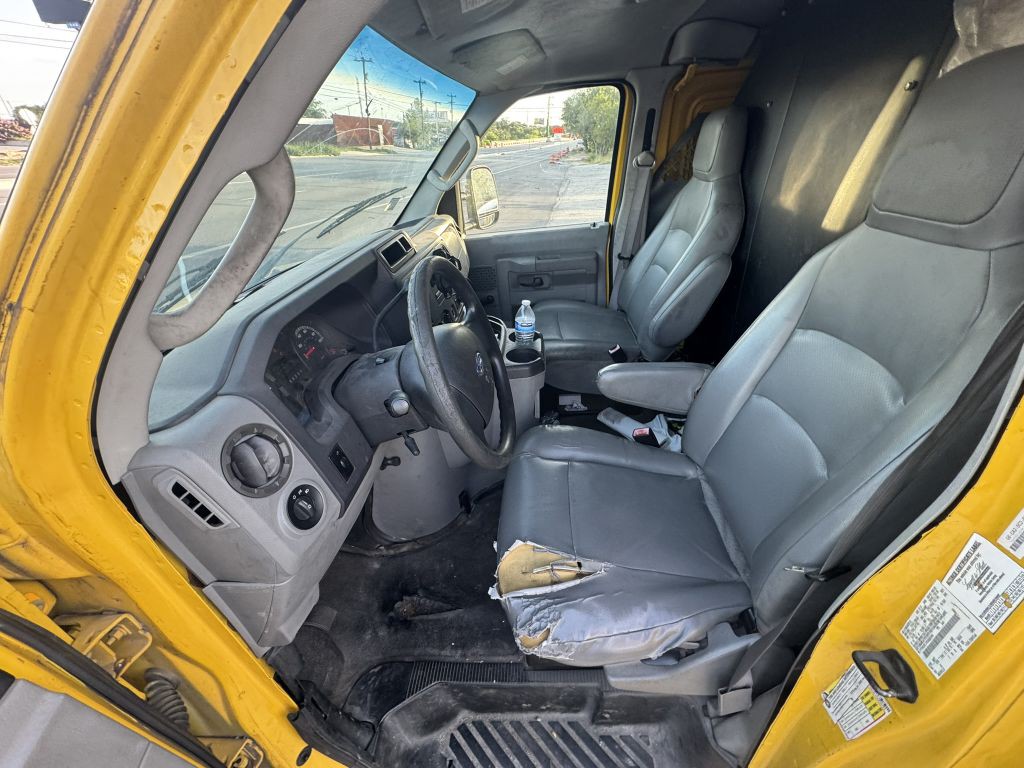 2012 Ford Econoline Image 8